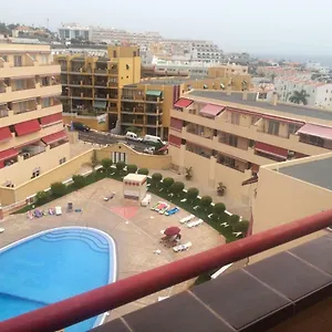 https://residencial-jardines-del-mar.in-canary-islands.com